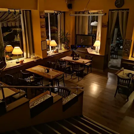 住宿加早餐酒店 Royal 3*