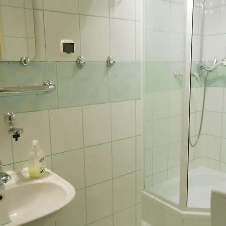 فندق مبيت وإفطار Royal Pionki