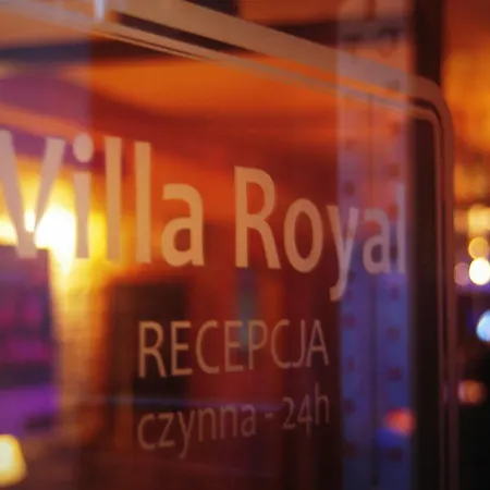 住宿加早餐酒店 Royal 3*