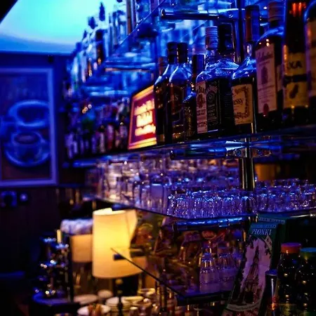 住宿加早餐酒店 Royal 3*